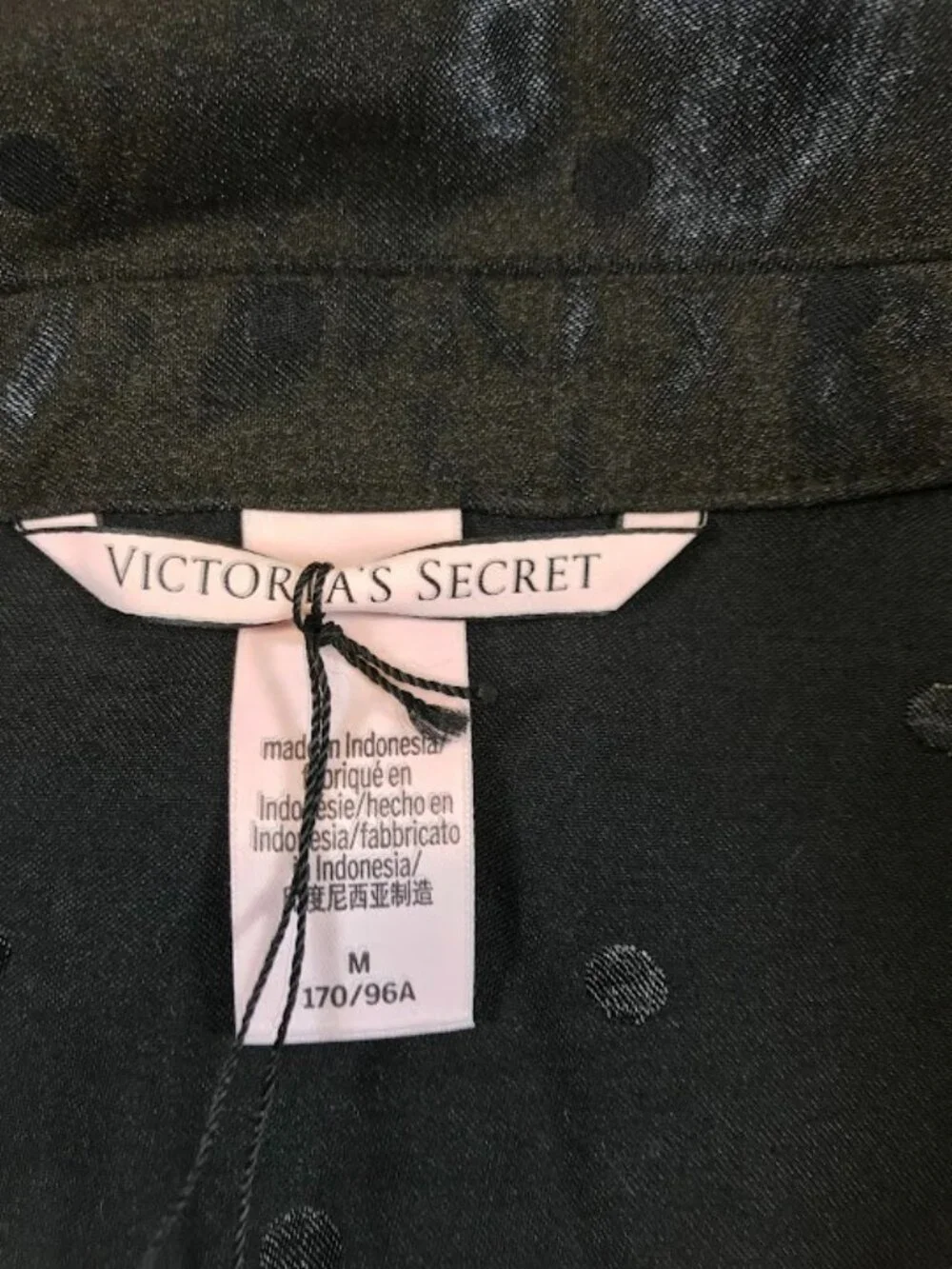NWT Victorias Secret Long Sleeve Polka Dot Pajama Shirt Black Medium - Picture 2 of 12